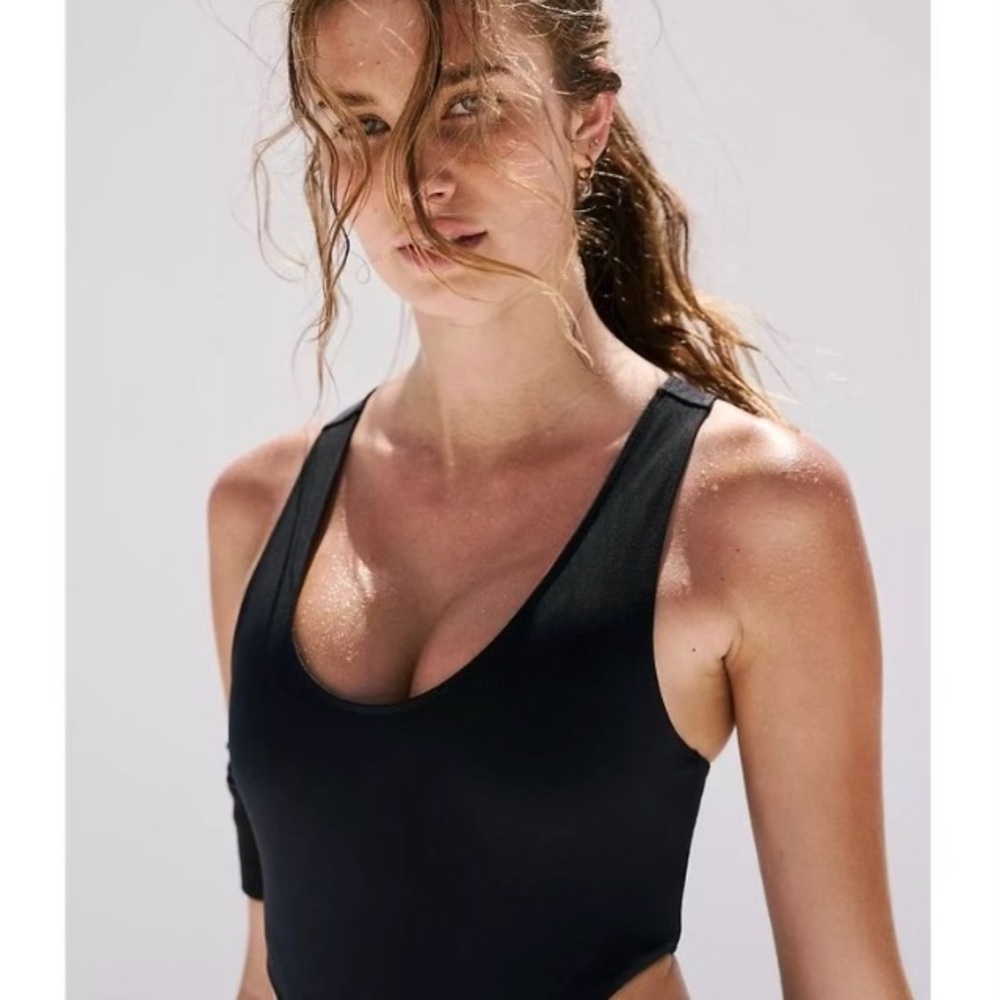 Free People Movement - Picture 8 of 8